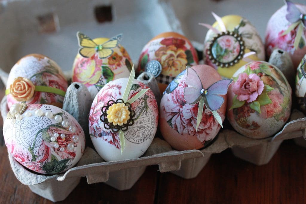 An Egg-cellent and Easy Easter Idea!