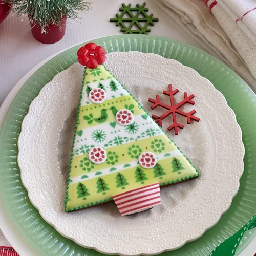 50 - slightly less sat brigth green tree striped pot - FLIPPED HOR NICE