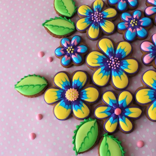 Simple Marbled Daisies Closeup - 2-D Cookies Gallery