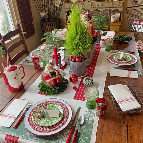 Santa Scape 2023 - Table Long View - Gallery - Parties