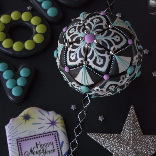 New Year's Eve Ball Drop Cookies - Black and White More Context - 3-D Cookies Gallery