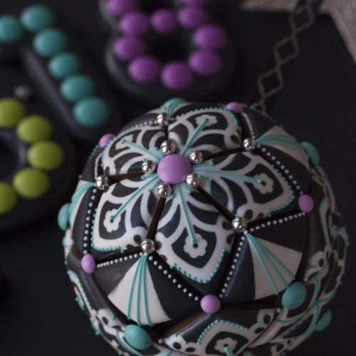 New Year's Eve Ball Drop Cookies - Black and White Closeup - 3-D Cookies Gallery