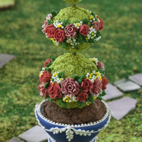 Rose Arbor - Triple Red Rose Topiary - Gallery - 3-D Cookies