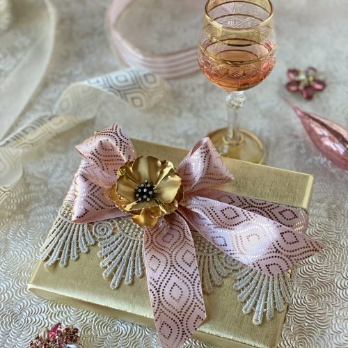 Gift with Wine Version 2 - Christmas 2020